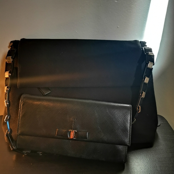 SALVATORE FERRAGAMO Bundle - Picture 3 of 11